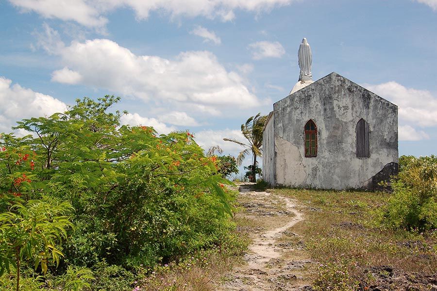 chapelle-nd-lourdes-lifou