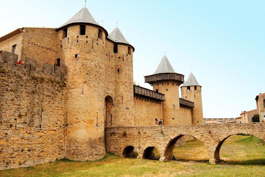 chateau-comtal