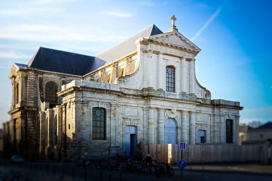 cathedrale-saint-louis
