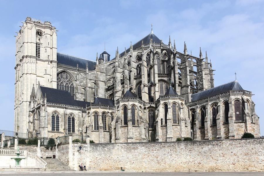 cathedrale-saint-julien