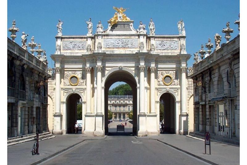 arc-triomphe-here