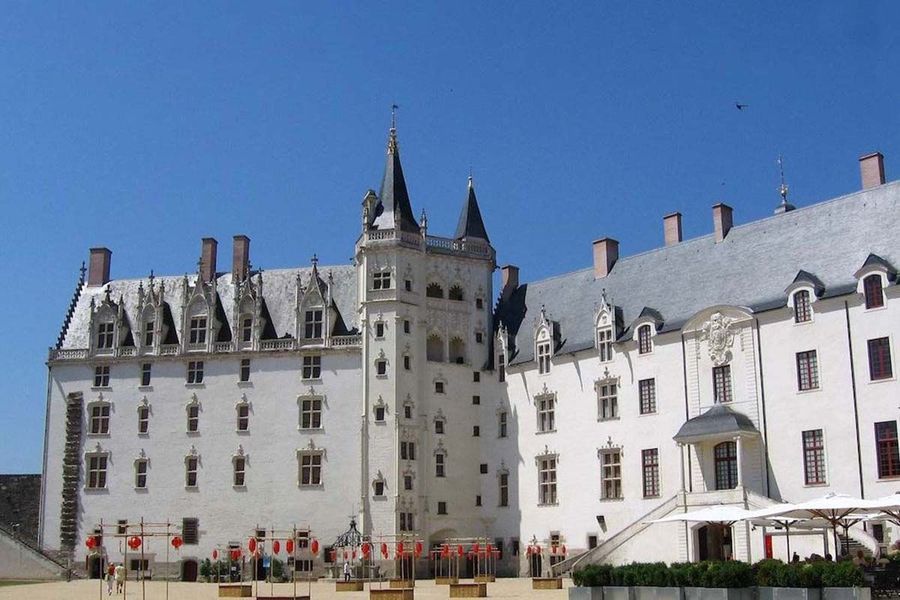 chateau